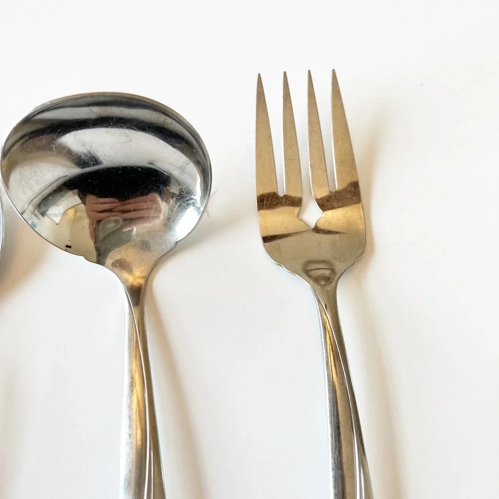 Oneida stainless roseanne